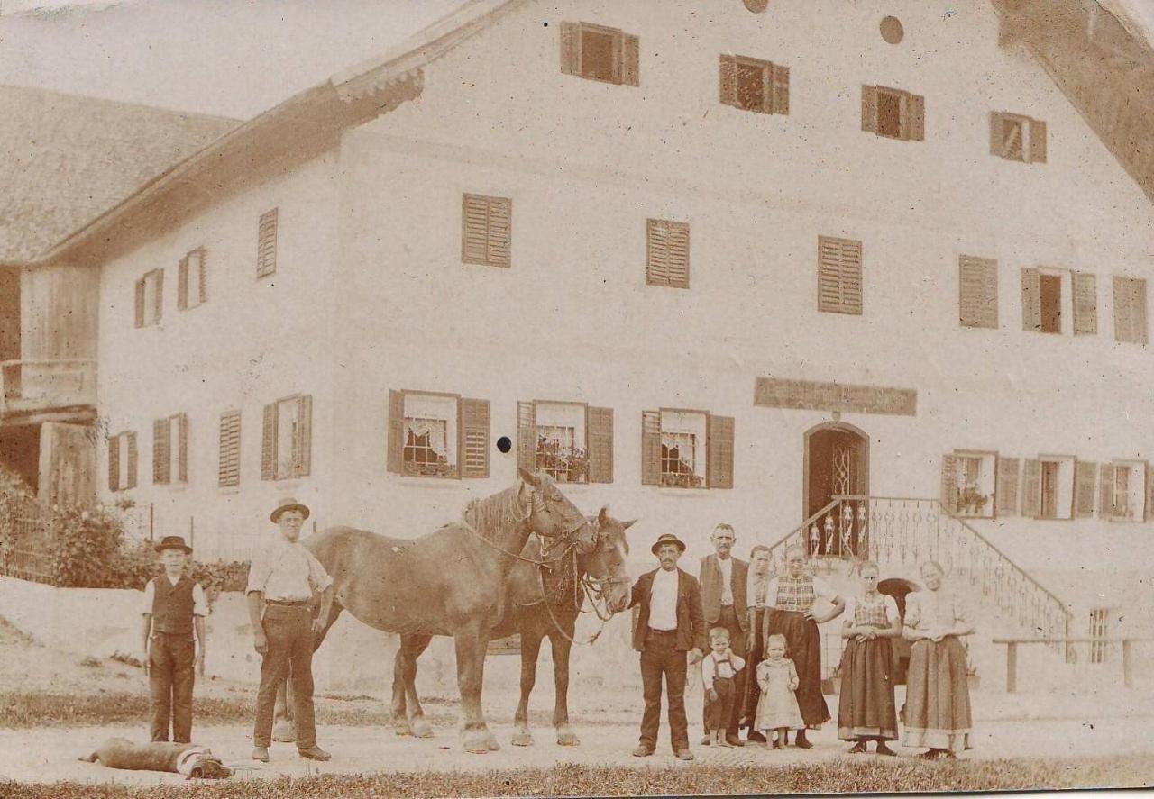 Hotel Santner Eugendorf Buitenkant foto